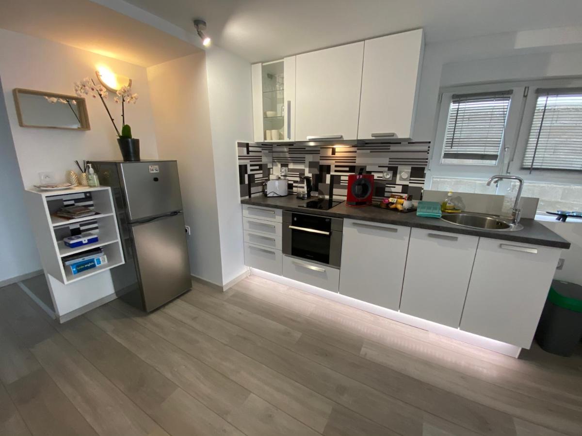 Toul Appartement Entier Avec Parking Prive Au Calme Cosy A Etage Avec Balcon מראה חיצוני תמונה